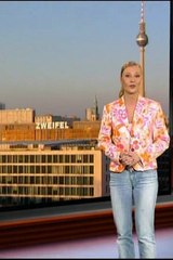 Hot German weather girl gets a cameltoe